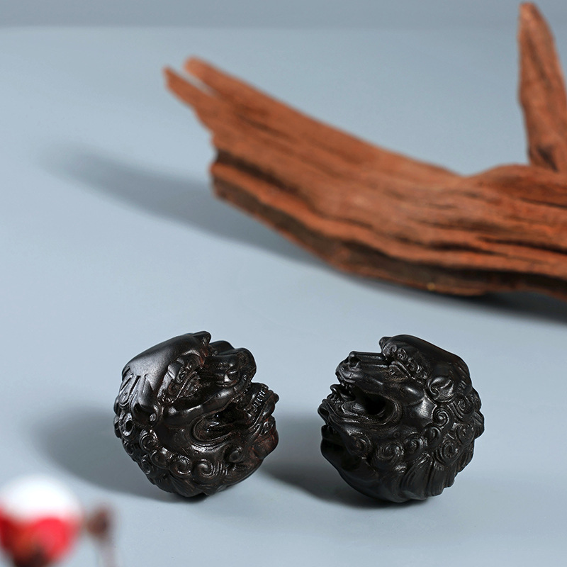 كرات تدليك اليد من خشب الصندل  - مراجعة Art Craft Lion وسعره