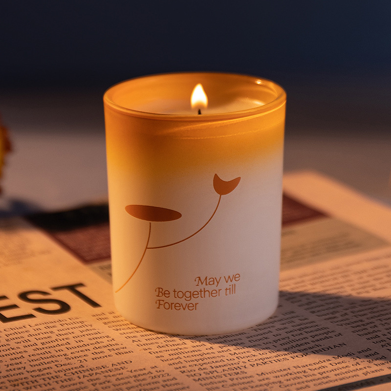 شمعة معطرة من شمع الصويا الفاخ - مراجعة Soy Candle Fragrance Oil وسعره