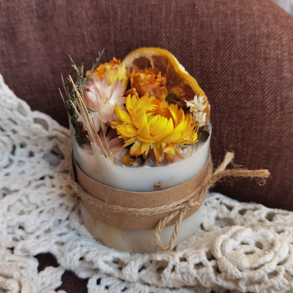 شمعة عطرية على شكل زهرة مجففة  - مراجعة Soy Candle Fragrance Oil وسعره